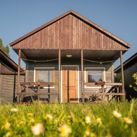 Pod Cyprysami - Surf & Family Resort 야스타르니아 외부 사진