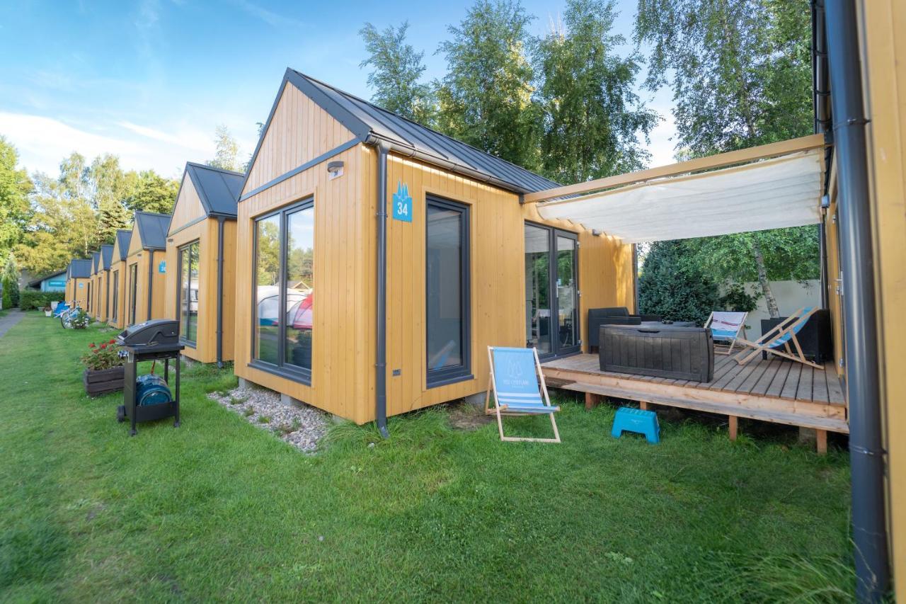 Pod Cyprysami - Surf & Family Resort 야스타르니아 외부 사진