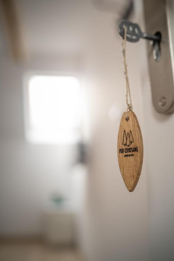 Pod Cyprysami - Surf & Family Resort 야스타르니아 외부 사진