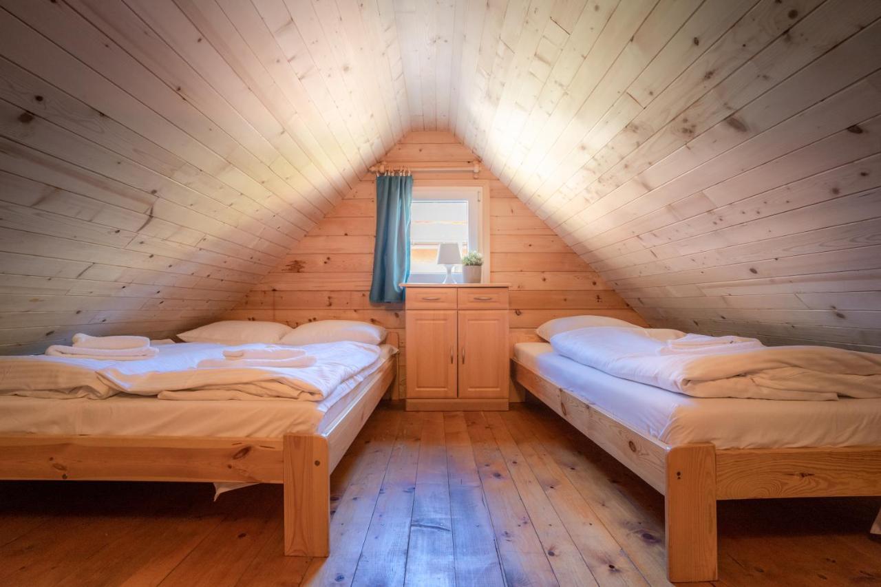 Pod Cyprysami - Surf & Family Resort 야스타르니아 외부 사진