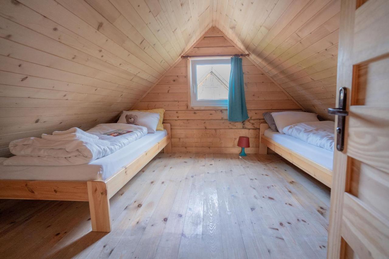Pod Cyprysami - Surf & Family Resort 야스타르니아 외부 사진