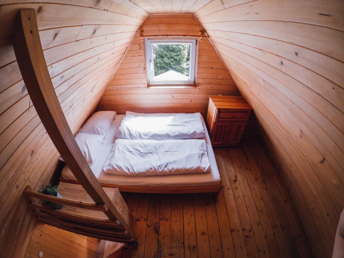 Pod Cyprysami - Surf & Family Resort 야스타르니아 외부 사진