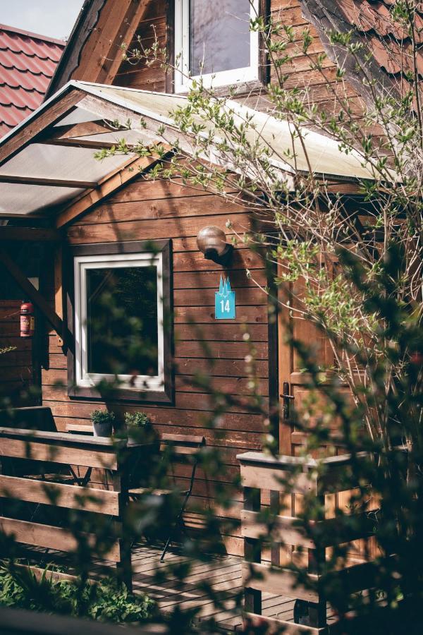 Pod Cyprysami - Surf & Family Resort 야스타르니아 외부 사진
