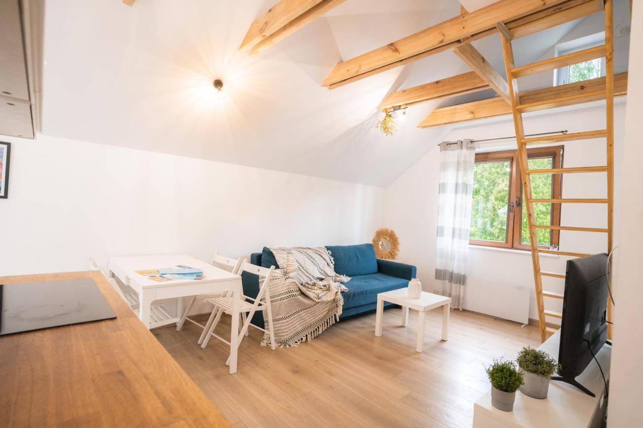 Pod Cyprysami - Surf & Family Resort 야스타르니아 외부 사진